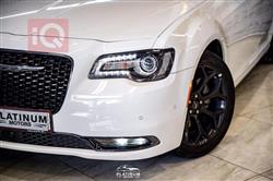 کرایسلەر 300